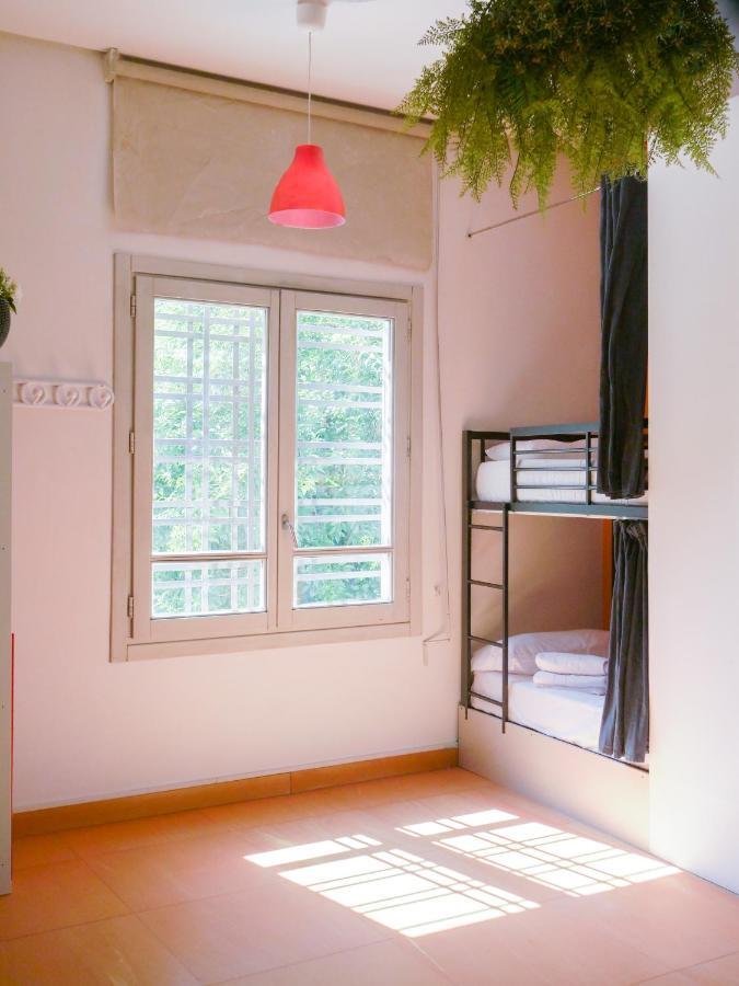 Urban Hostel Madrid Ngoại thất bức ảnh