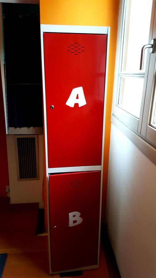 Urban Hostel Madrid Ngoại thất bức ảnh