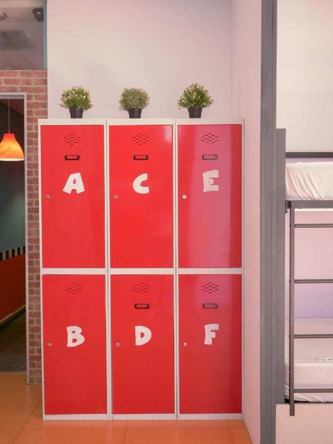 Urban Hostel Madrid Ngoại thất bức ảnh
