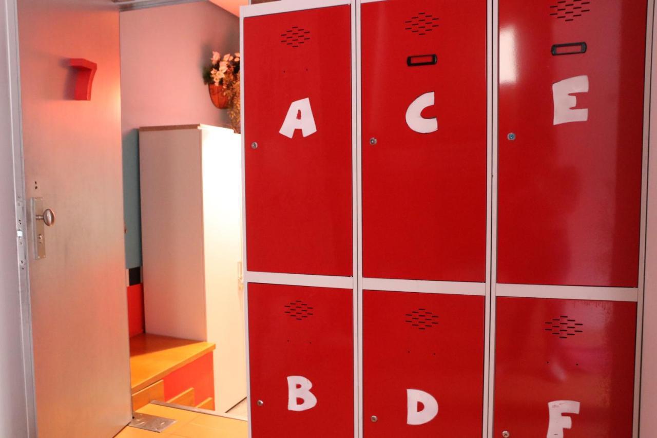 Urban Hostel Madrid Ngoại thất bức ảnh