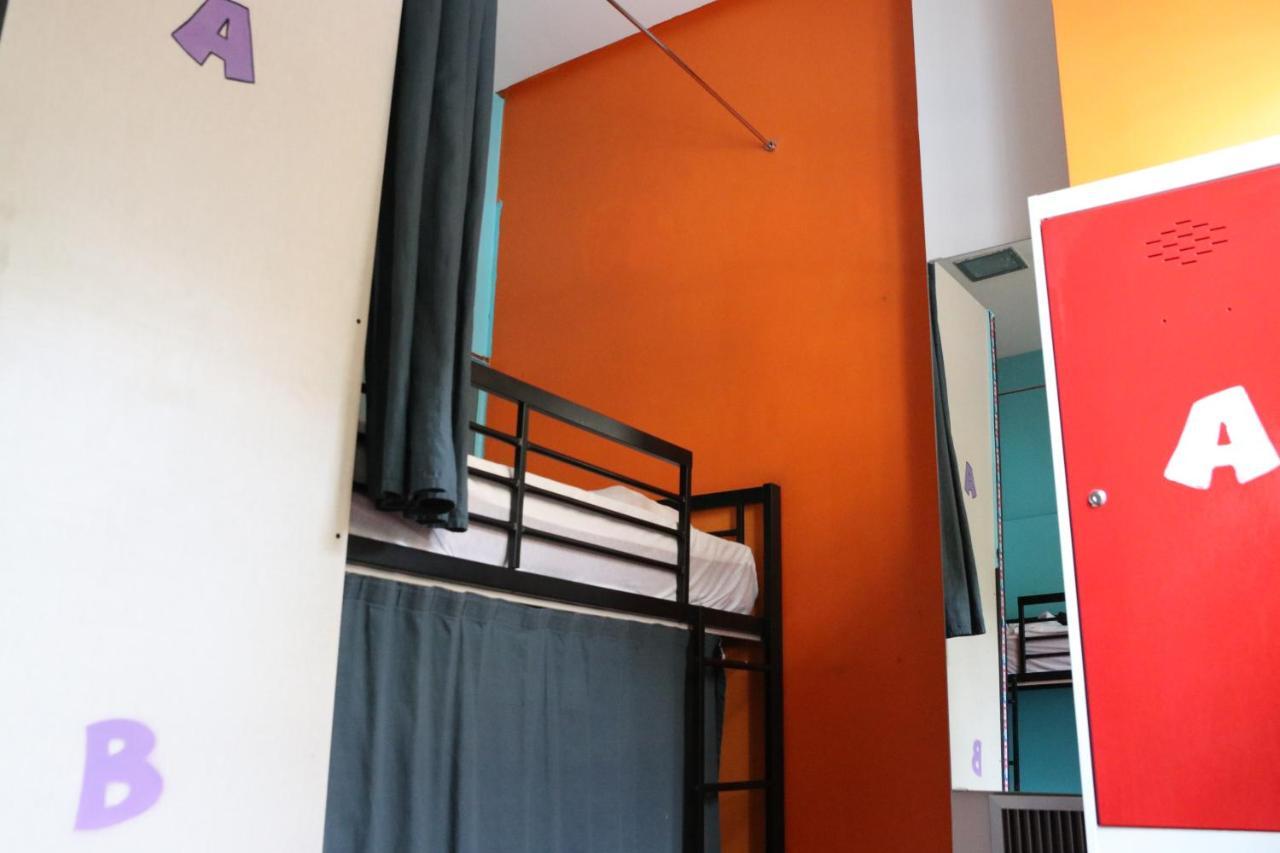 Urban Hostel Madrid Ngoại thất bức ảnh
